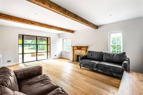 5 bedroom detached house to rent, Fairway, Guildford, Surrey, GU1