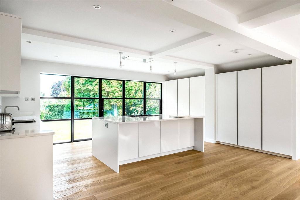Kitchen/Dining