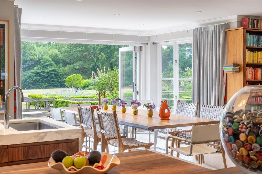 Breakfast Room