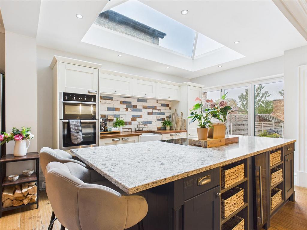 Kitchen/living area