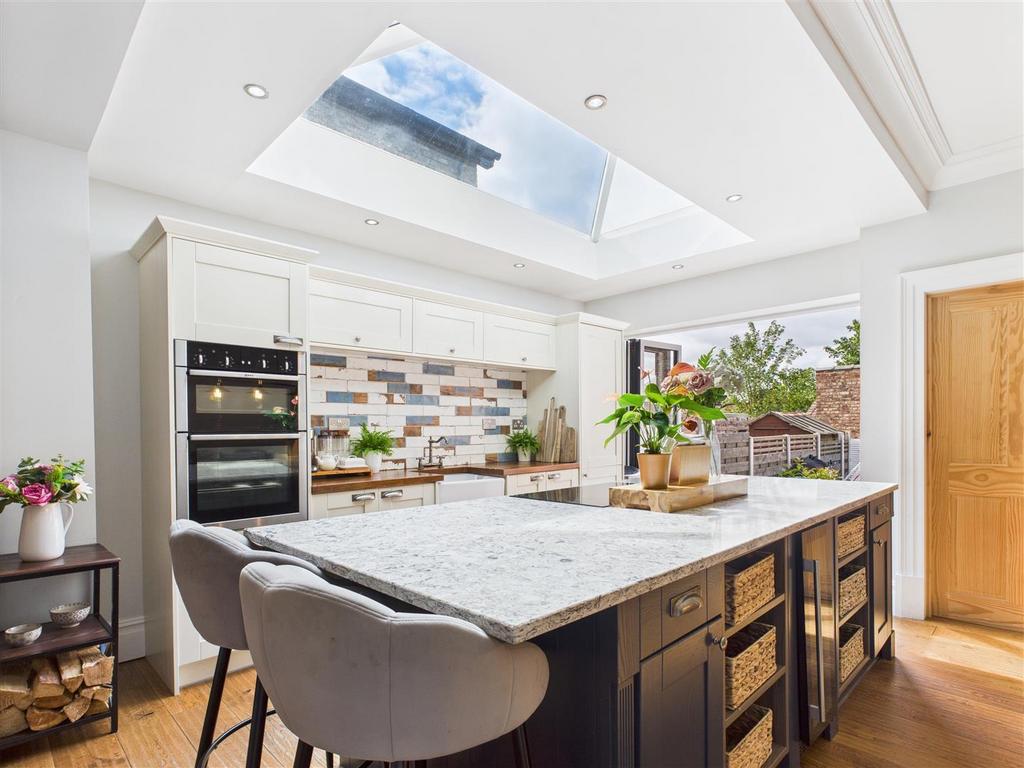 Kitchen/living area