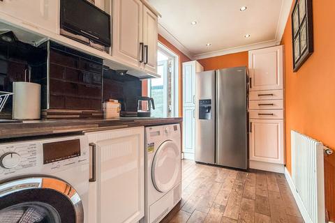 13 Brixton Close, Hull, HU8 0QL