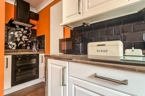 13 Brixton Close, Hull, HU8 0QL