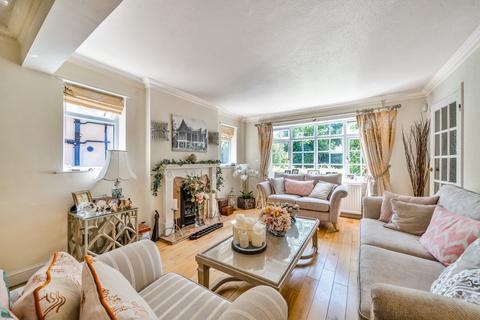 undefined, Avenue Road, Farnborough , GU14