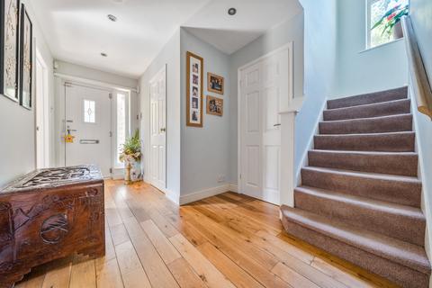undefined, Avenue Road, Farnborough , GU14