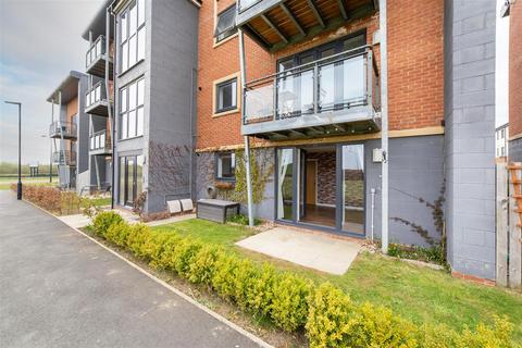 2 bedroom apartment for sale, Elmwood Park Court, Great Park, NE13