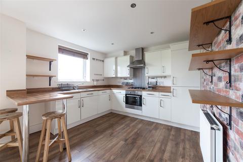 2 bedroom apartment for sale, Elmwood Park Court, Great Park, NE13