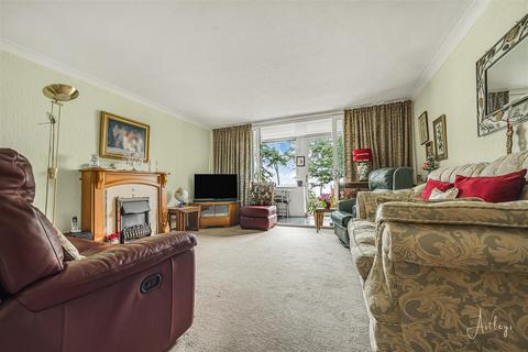 2 bedroom maisonette for sale, Gullivers Close, West Cross, Swansea