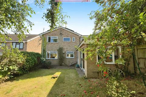 4 bedroom semi-detached house for sale, Hazel End, Swanley, Kent, BR8