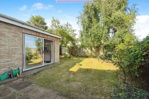4 bedroom semi-detached house for sale, Hazel End, Swanley, Kent, BR8