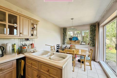 4 bedroom semi-detached house for sale, Hazel End, Swanley, Kent, BR8