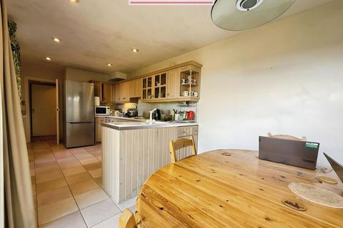 4 bedroom semi-detached house for sale, Hazel End, Swanley, Kent, BR8