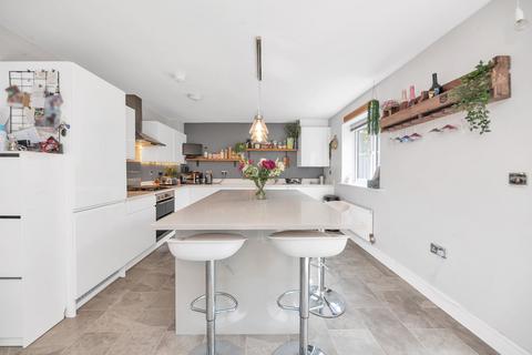 4 bedroom detached house for sale, Cromwell Way, Royston SG8