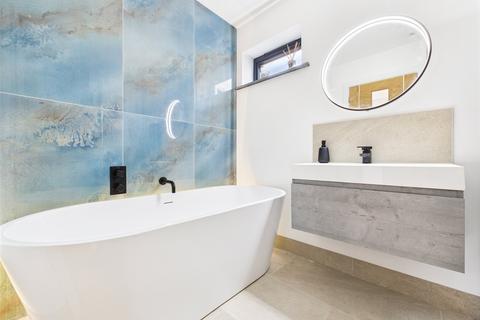 3 bedroom detached house for sale, West Hill, Wadebridge, Cornwall