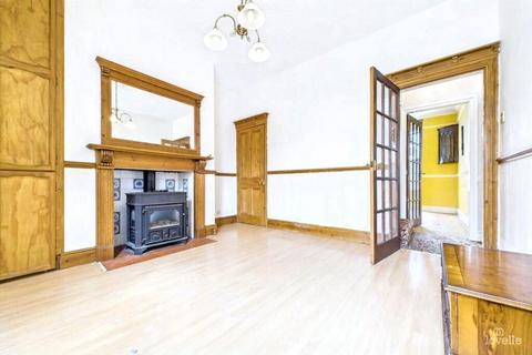 3 bedroom semi-detached house for sale, Westfield Road, Barton-upon-Humber, North Lincolnshire, DN18 5AA