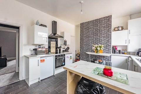 3 bedroom terraced house for sale, High Street, Heckmondwike