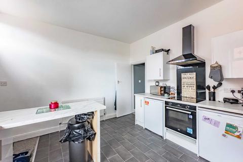 3 bedroom terraced house for sale, High Street, Heckmondwike