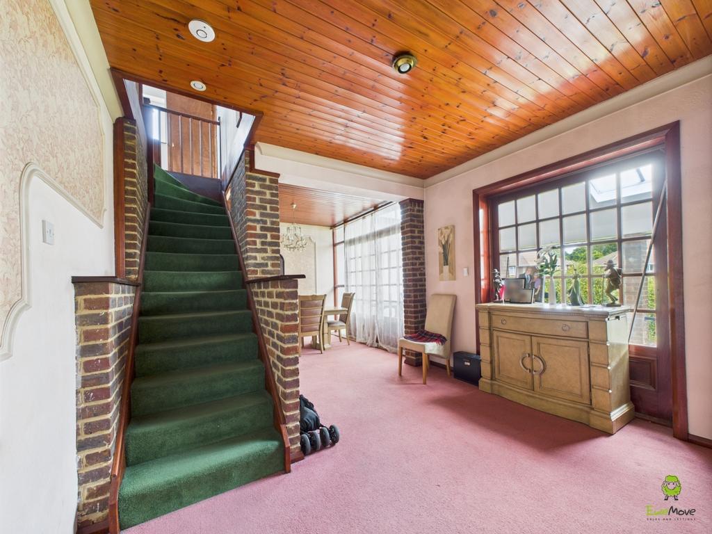 Presented by Nicoleta at Ewe Move Bexleyheath and D