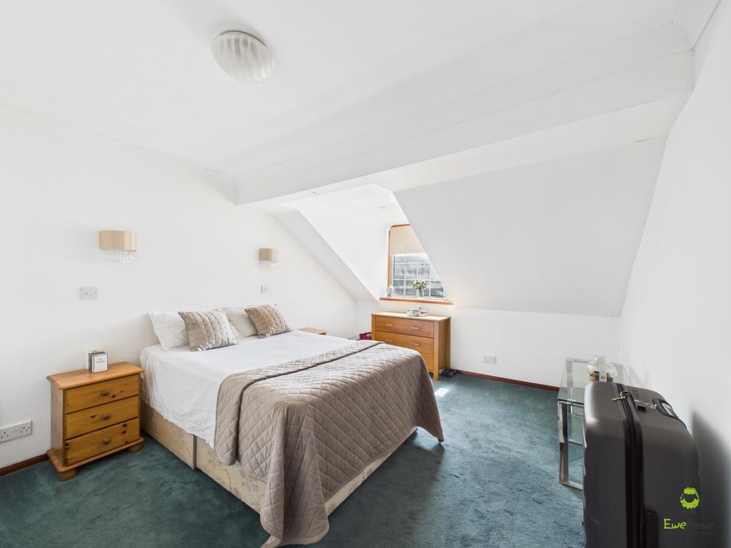 Presented by Nicoleta at Ewe Move Bexleyheath and D