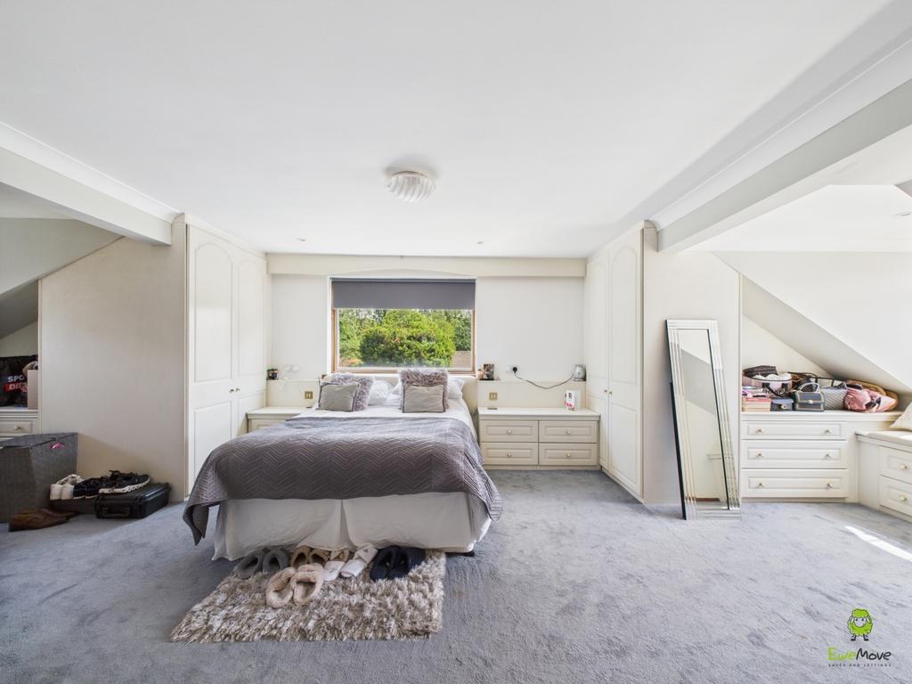 Presented by Nicoleta at Ewe Move Bexleyheath and D