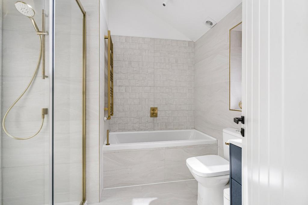 Ensuite To Master