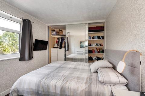 4 Widecombe Road, London, SE9 4HQ