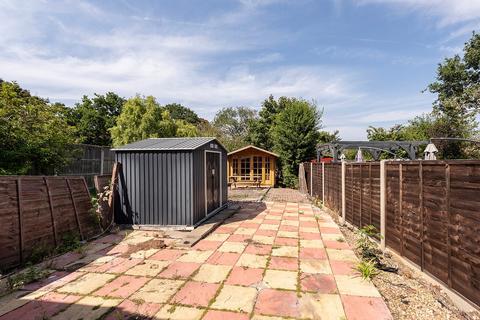 4 Widecombe Road, London, SE9 4HQ