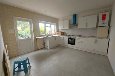 7 bedroom terraced house for sale, Hillside Avenue, IG8
