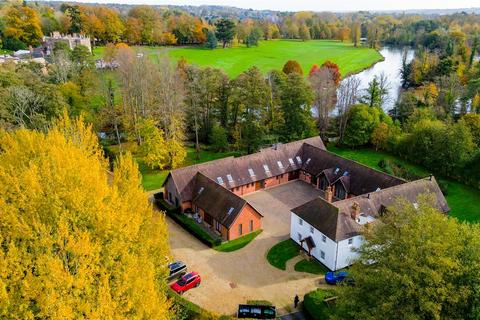 2 bedroom semi-detached house for sale, Lambourn Road, Speen, Newbury, Berkshire, RG20