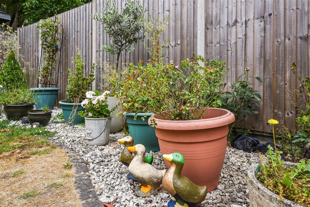 Sketch Ph22 6108253.jpg