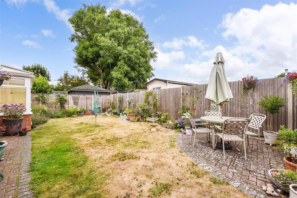 Sketch Ph24 6108255.jpg