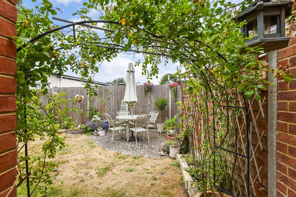 Sketch Ph25 6108256.jpg