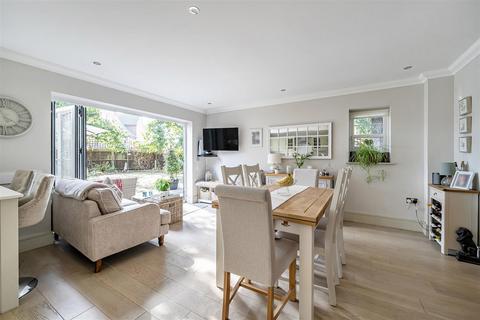 Treetops Croft Road, Shinfield, Reading, RG2 9EX