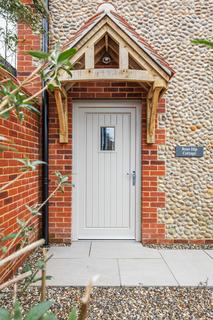 2 bedroom cottage for sale, Beautiful Chain Free Cottage in the Heart of Thornham