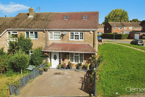 undefined, Leys Road, Hemel Hempstead HP3