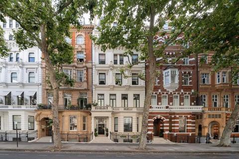2 bedroom flat for sale, Queen's Gate, London SW7