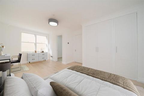 2 bedroom flat for sale, Queen's Gate, London SW7