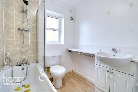 14 The Grange, Skellow, Doncaster, DN6 8SH