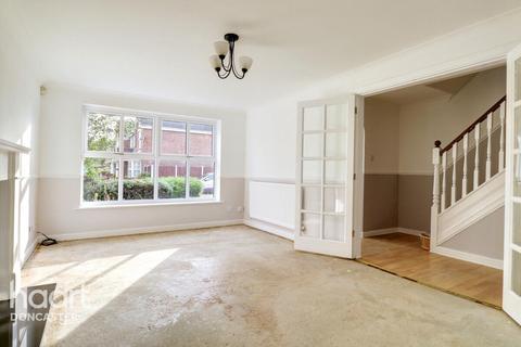 14 The Grange, Skellow, Doncaster, DN6 8SH