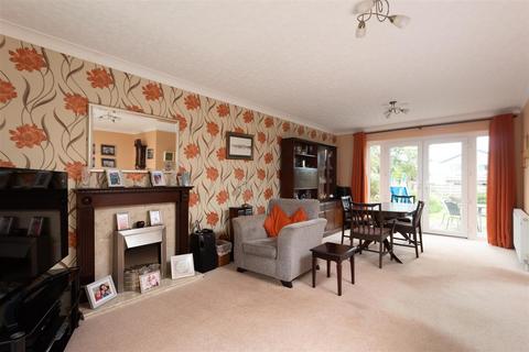 4 bedroom detached house for sale, Redwood Drive, Haxby, York