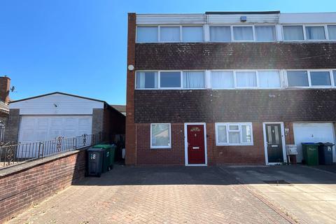 Merton Close, Oldbury B68
