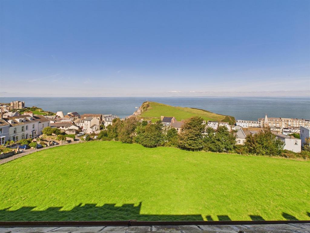 Montpellier Terrace Full