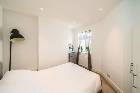 89 Kimble Road, London, SW19 2AU