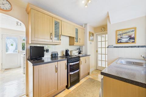 3 bedroom terraced house for sale, Queens Crescent, Kingsthorpe, NN2 7BQ