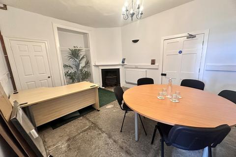 Office to rent, 24 Warminster Rd Westbury BA13 3PE
