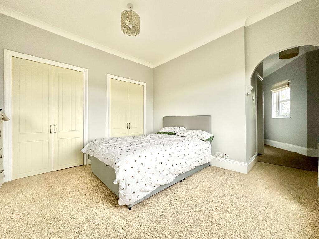 Bedroom1.JPG