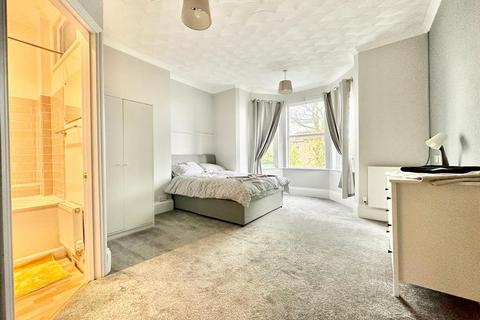 39 Barnwood Road, Gloucester, GL2 0SD