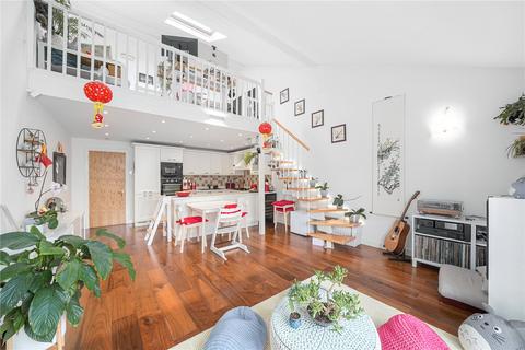 Conrad House, E14
