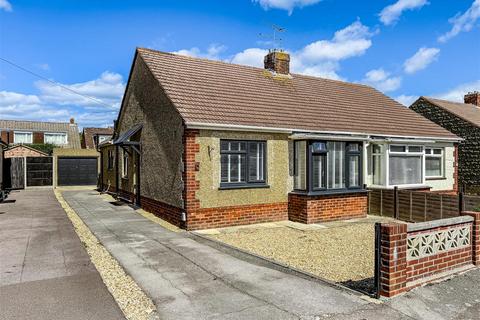 2 bedroom semi-detached bungalow for sale, Braemar Close, Gosport