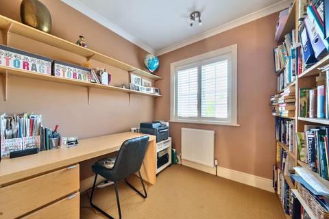 11 Finchley Way, London, N3 1AG
